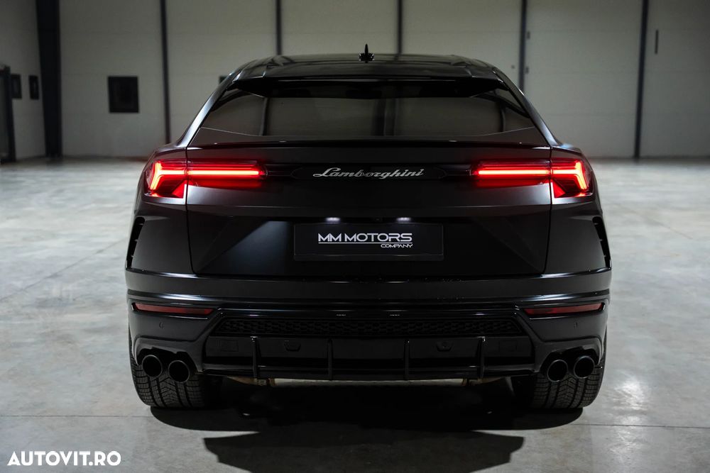 Lamborghini URUS - 18