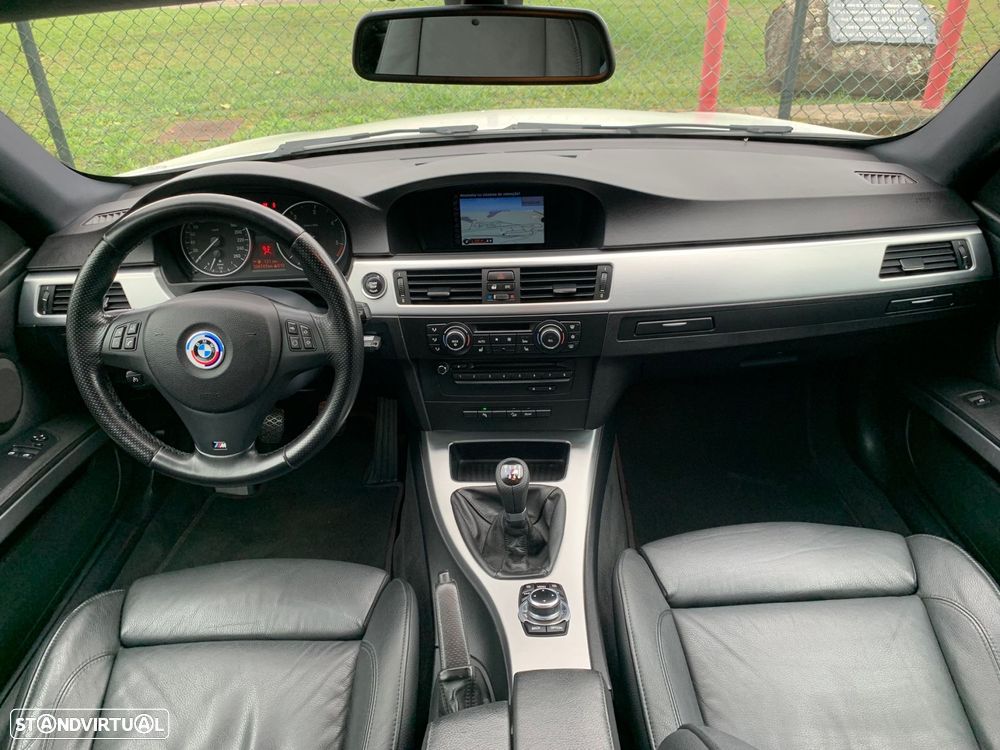 BMW 320 d Coupe Edição M - 16