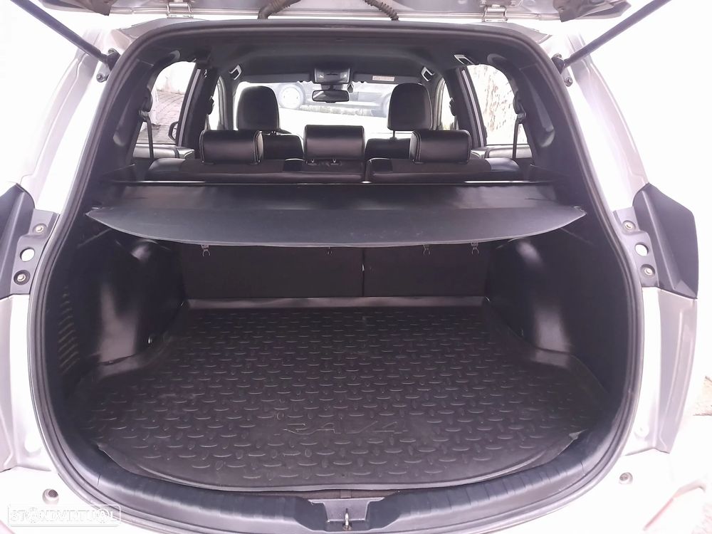 Toyota RAV4 2.0 D-4D Comfort+P.Sport - 7