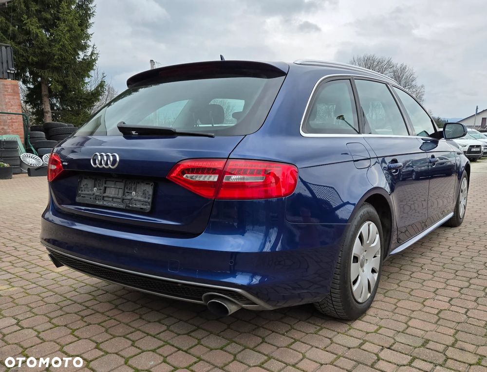 Audi A4 Avant 1.8 TFSI S line Sportpaket - 4