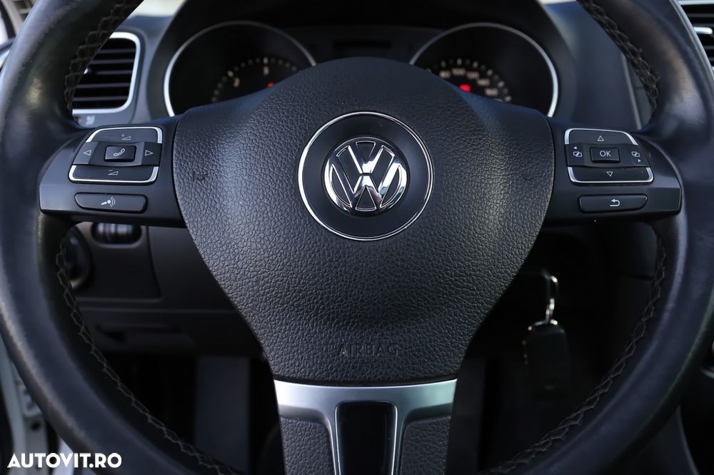 Volkswagen Golf 2.0 TDI Highline - 23