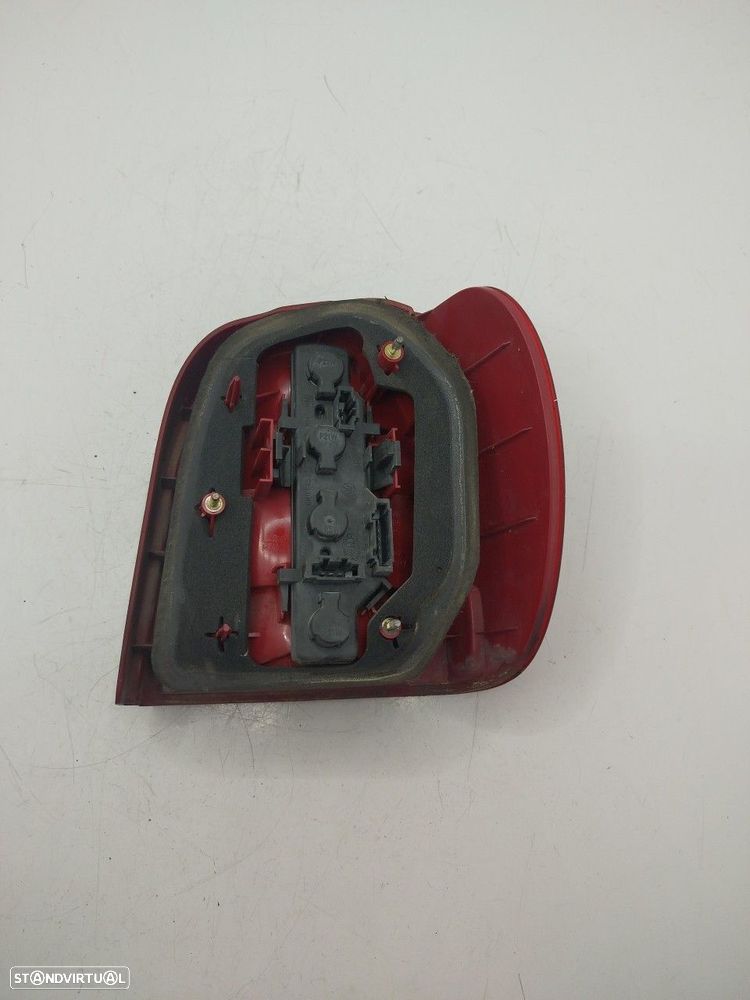 Farolim Stop Esq Volkswagen Polo (6N) - 3