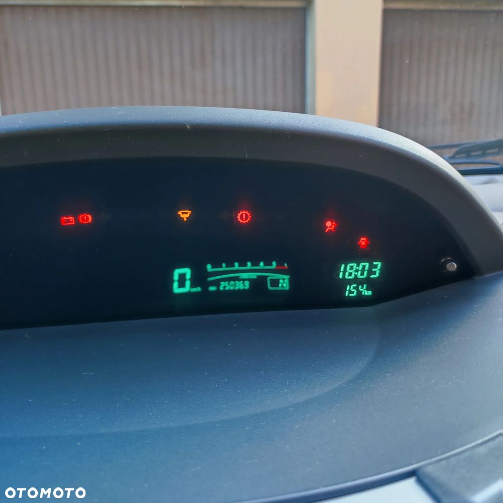 Toyota Yaris 1.4 D-4D Multi Mode Team - 7