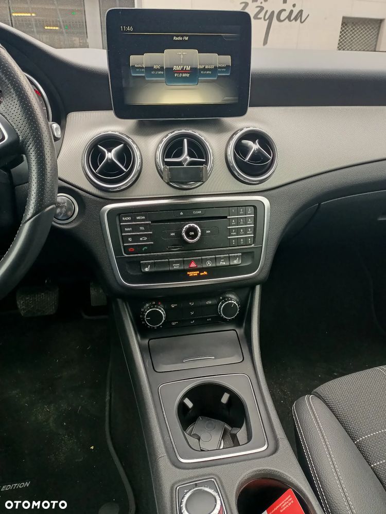 Mercedes-Benz GLA 200 7G-DCT Activity Edition - 9