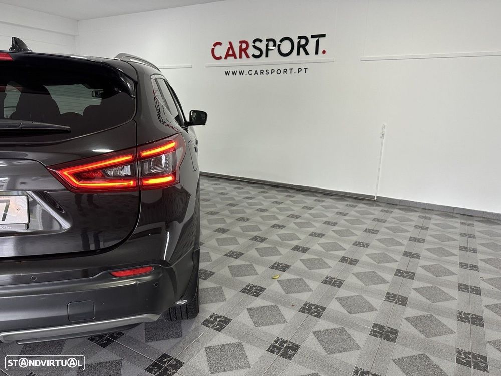 Nissan Qashqai 1.3 DIG-T N-Connecta J18 - 8