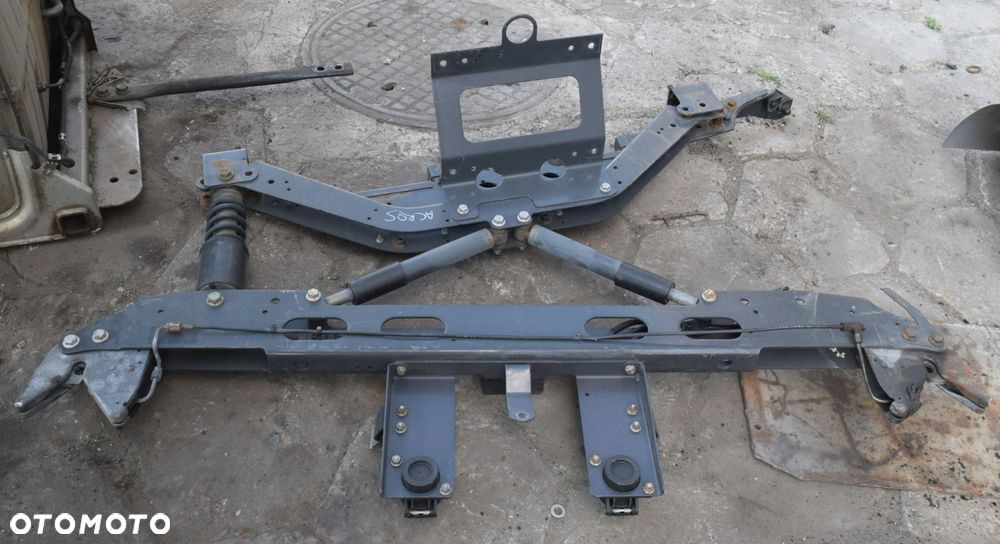 ZAWIESZENIE TYLNE KABINY MERCEDES ACTROS MP2 MP3 - 1