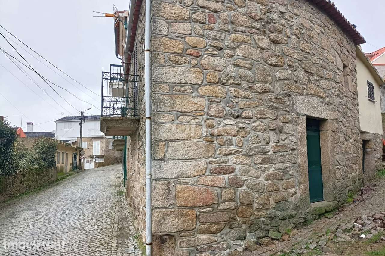 Moradia Rústica T2 em Paredes da Beira - Viseu - Grande imagem: 5/21