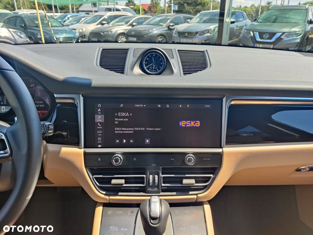 Porsche Macan Standard - 10