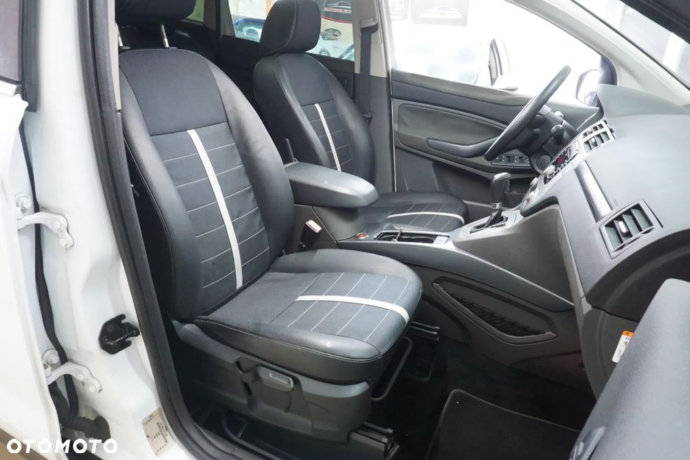 Ford Kuga 2.0 TDCi 4x4 Titanium - 21