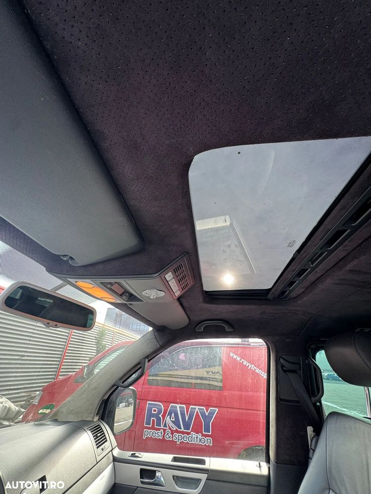 Volkswagen Transporter - 12