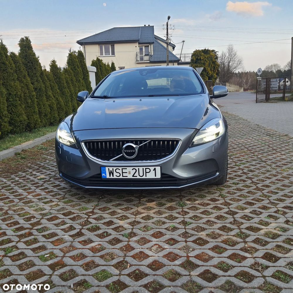 Volvo V40 D4 Geartronic Momentum - 9