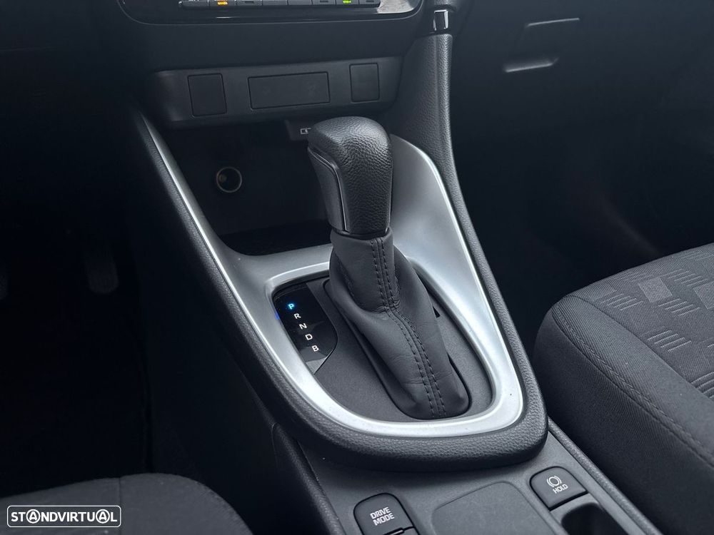 Toyota Yaris 1.5 HDF Comfort Plus - 11