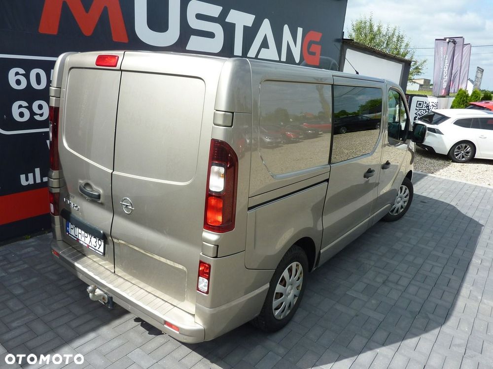 Opel Vivaro - 8
