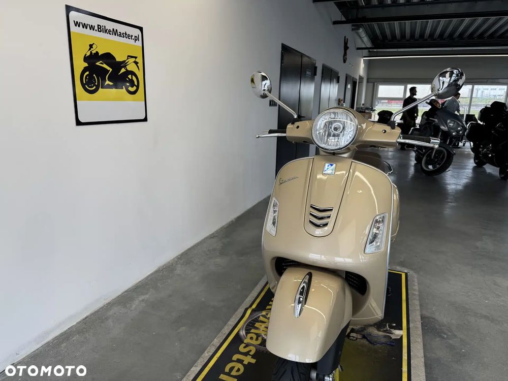Vespa GTS - 33