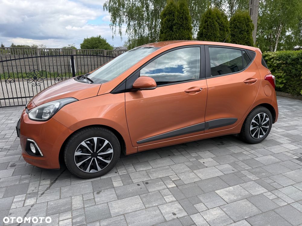 Hyundai i10 1.2 Fifa World Cup Edition - 2