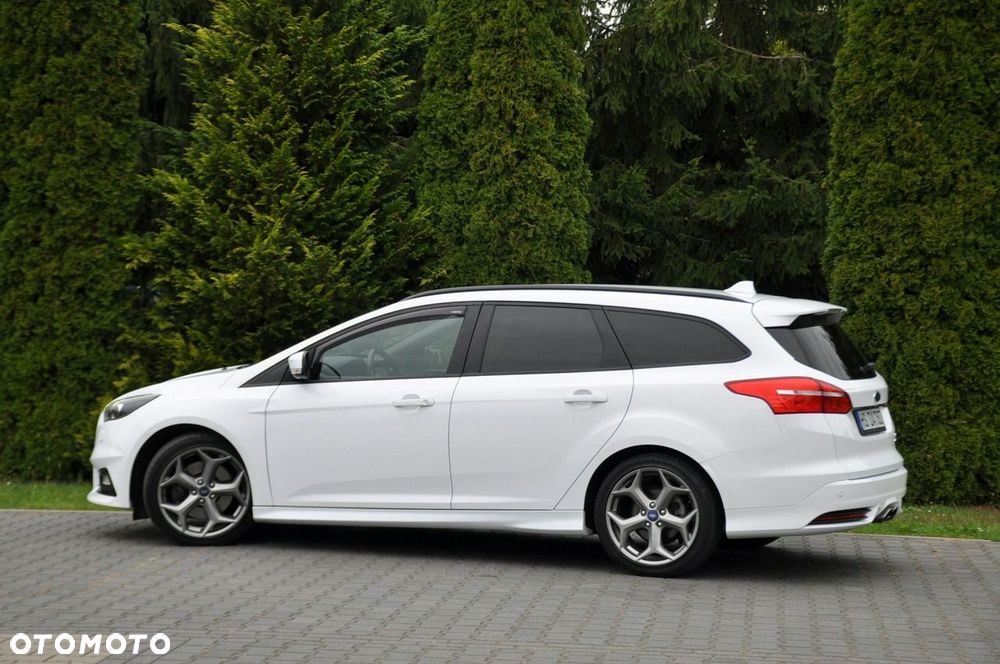 Ford Focus 2.0 TDCi ST - 13