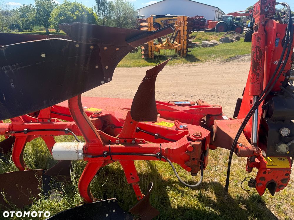 Kuhn pług 6 skibowy obrotowy Kuhn 5 + 1 vari master 182 - 4