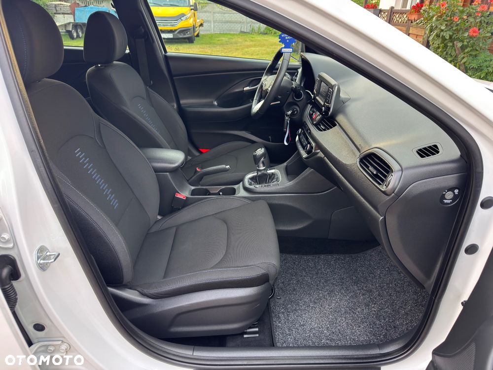 Hyundai i30 1.4 Passion Plus - 25
