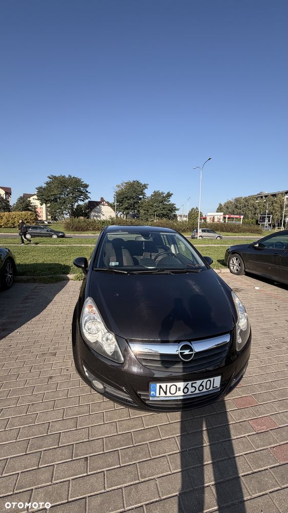 Opel Corsa 1.4 16V Cosmo - 7