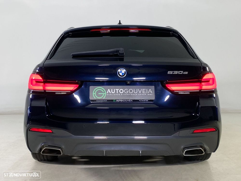 BMW 530 e Pack Desportivo M - 7
