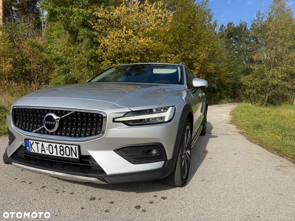 Volvo V60 2020 photo 3