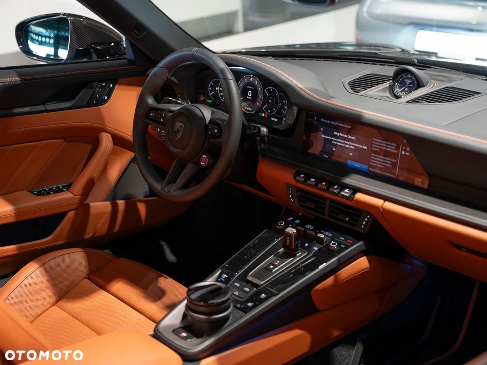 Porsche 911 Carrera Turbo S - 28