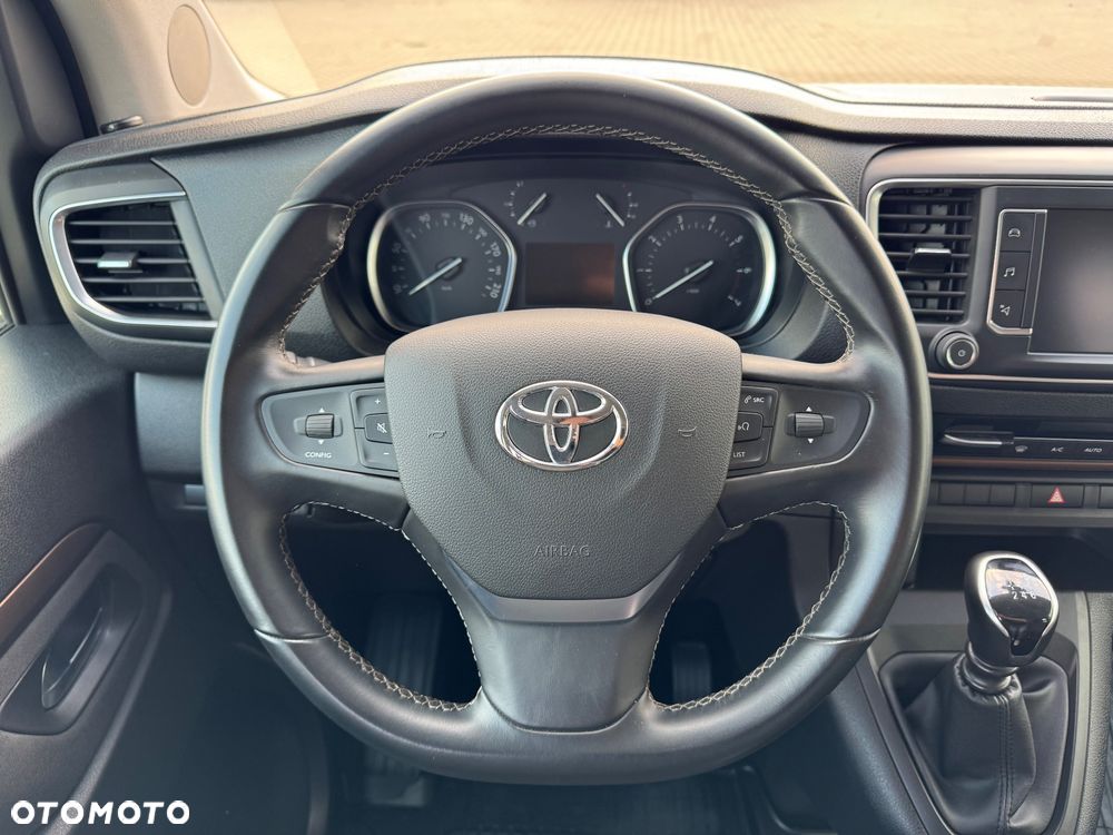 Toyota Proace Verso - 24