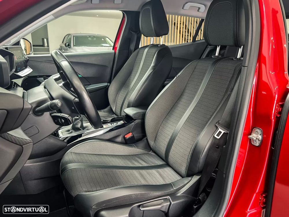 Peugeot 2008 1.2 PureTech Allure - 9