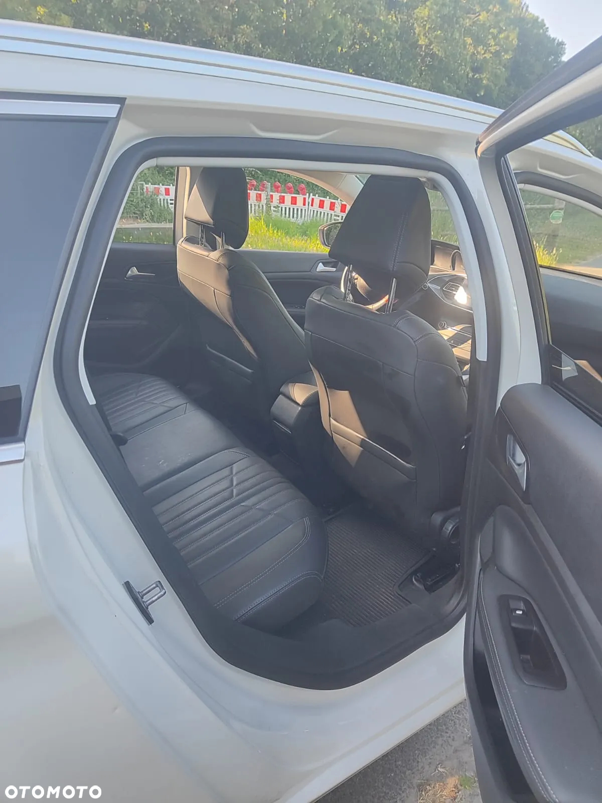 Peugeot 308 1.5 BlueHDi Allure Pack S&S EAT8 - 5