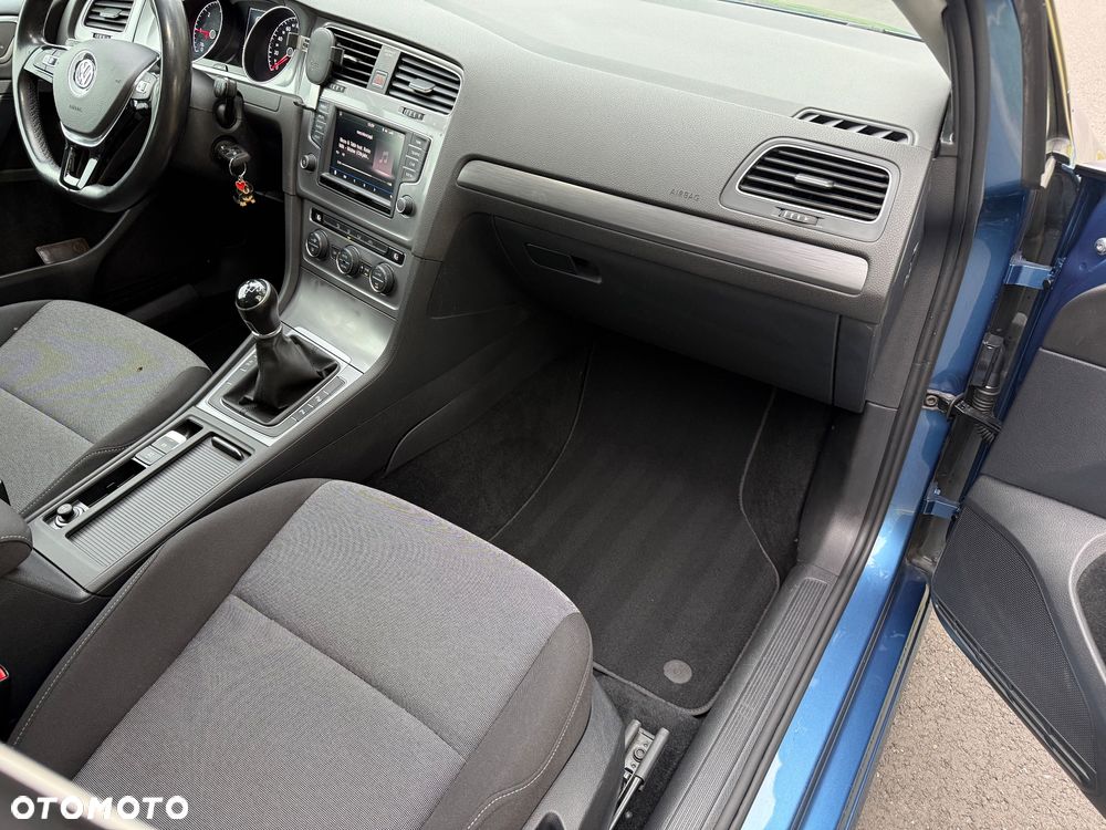 Volkswagen Golf 1.6 TDI BlueMotion Technology Comfortline - 15