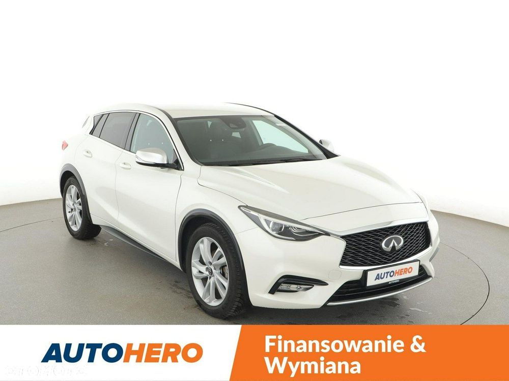 Infiniti Q30 1.5d DCT Premium - 10