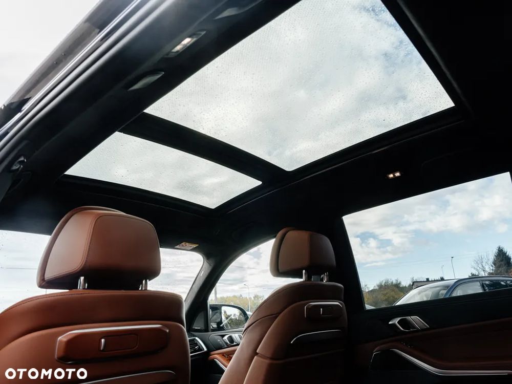 BMW X7 M60i xDrive - 15