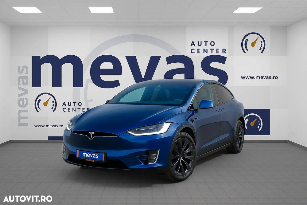 Tesla Model X - 1