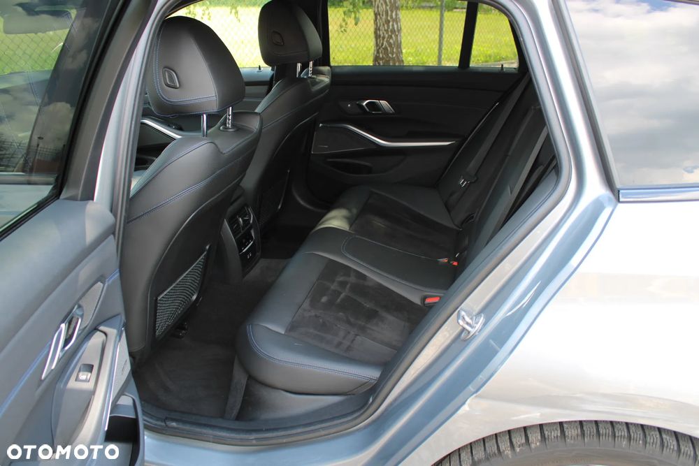 BMW Seria 3 330i xDrive M Sport sport - 20