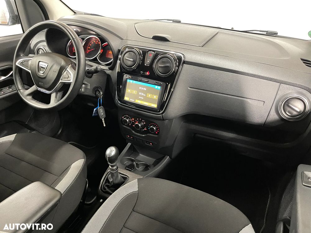 Dacia Lodgy 1.5 Blue dCi Stepway - 9