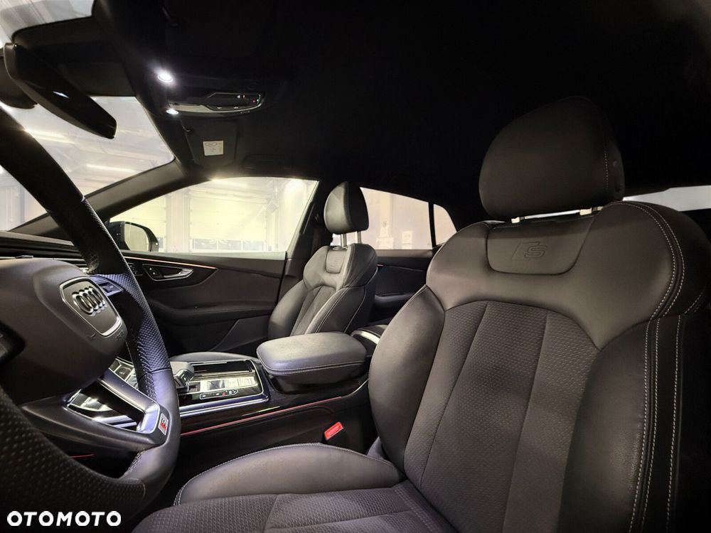 Audi Q8 - 22