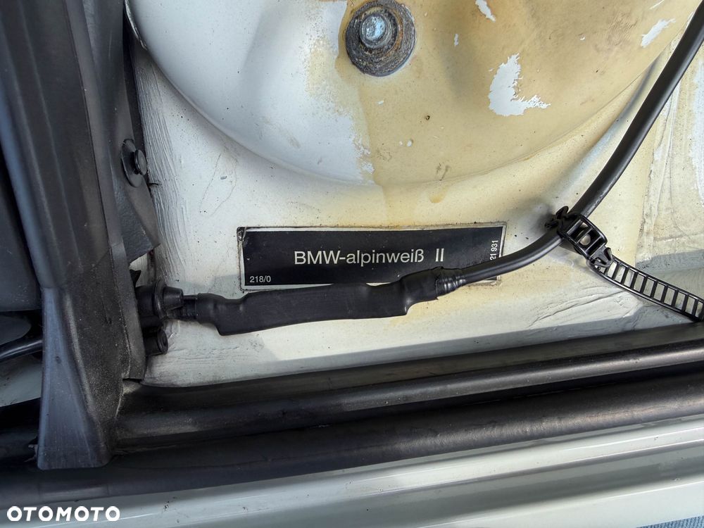 BMW Seria 5 520i - 37