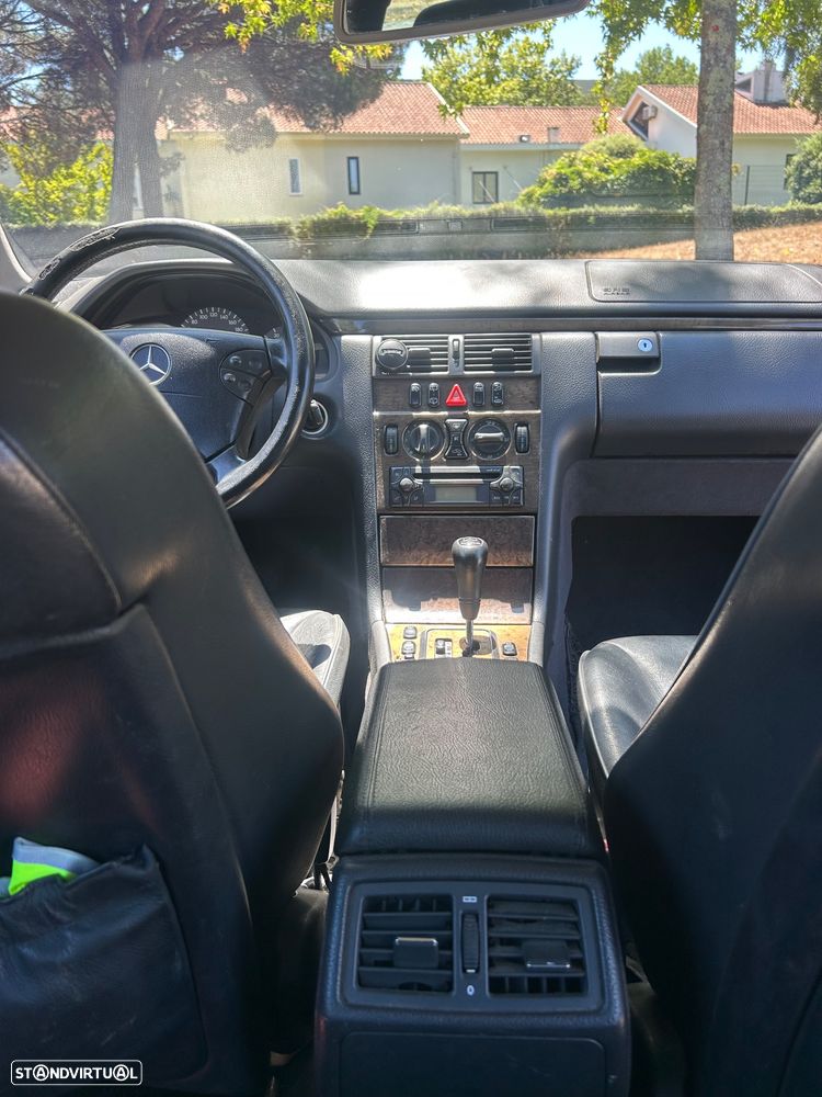 Mercedes-Benz E 220 - 7