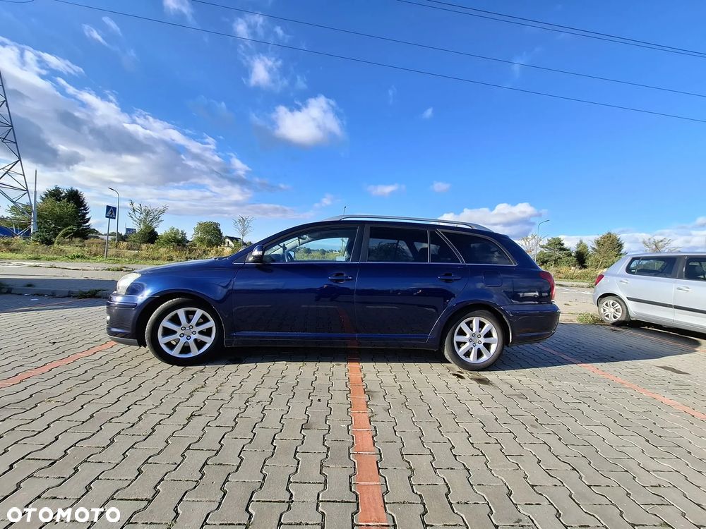 Toyota Avensis 1.8 VVT-i Sol - 3