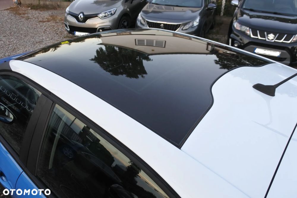 Citroën C3 1.2 PureTech Exclusive - 25