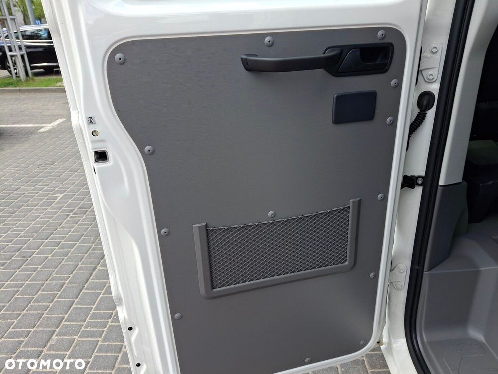 Volkswagen Crafter - 34