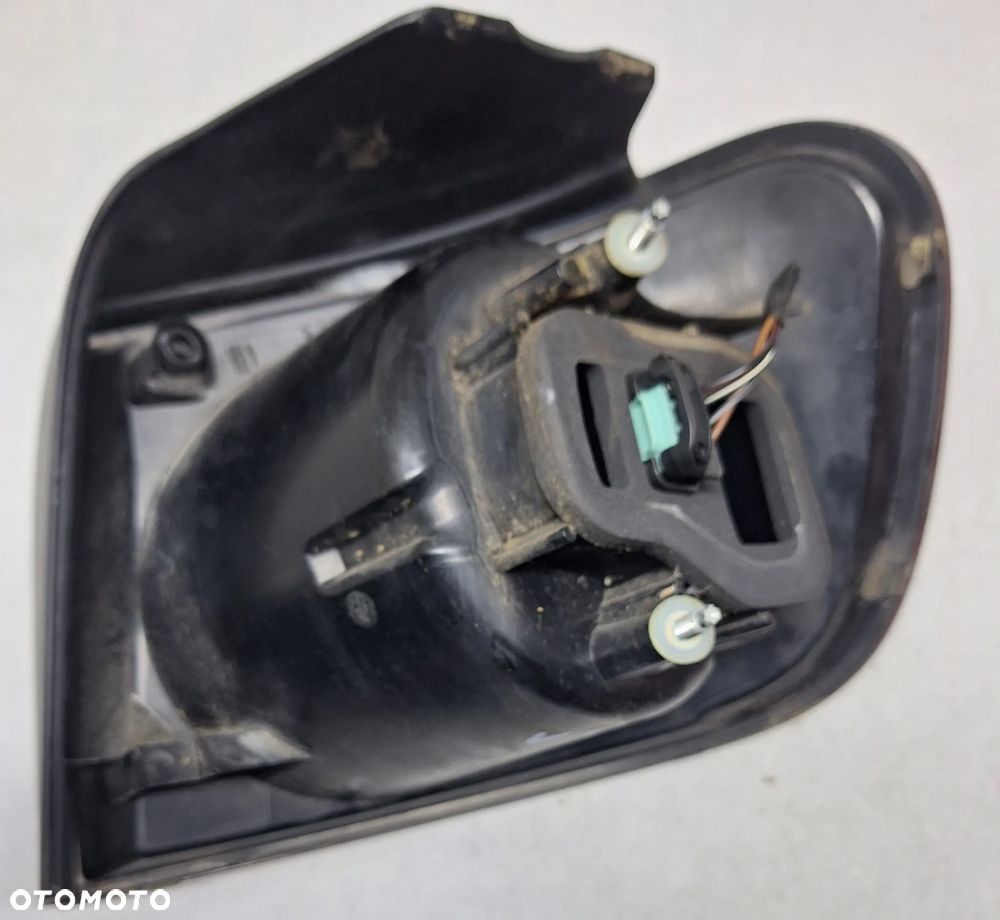 LAMPA NAROŻNA LEWY TYŁ  -5M0945095K -VW GOLF PLUS / EUROPA - 4