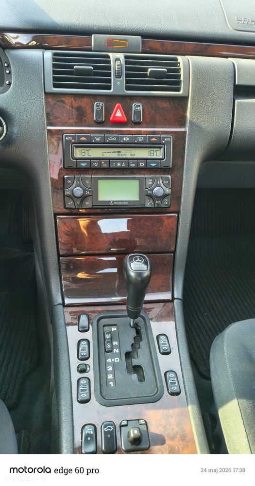 Mercedes-Benz Klasa E 300 TD Elegance - 7