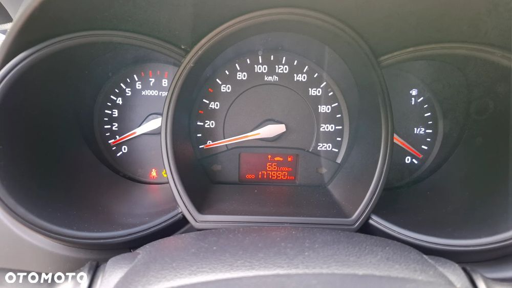 Kia Rio 1.2 Dream Team Edition - 17