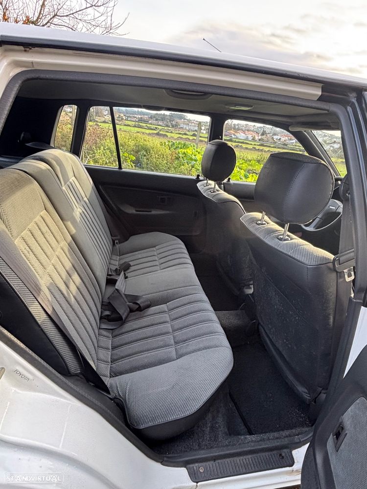 Toyota Corolla Hatchback 1.3 Velvet - 13