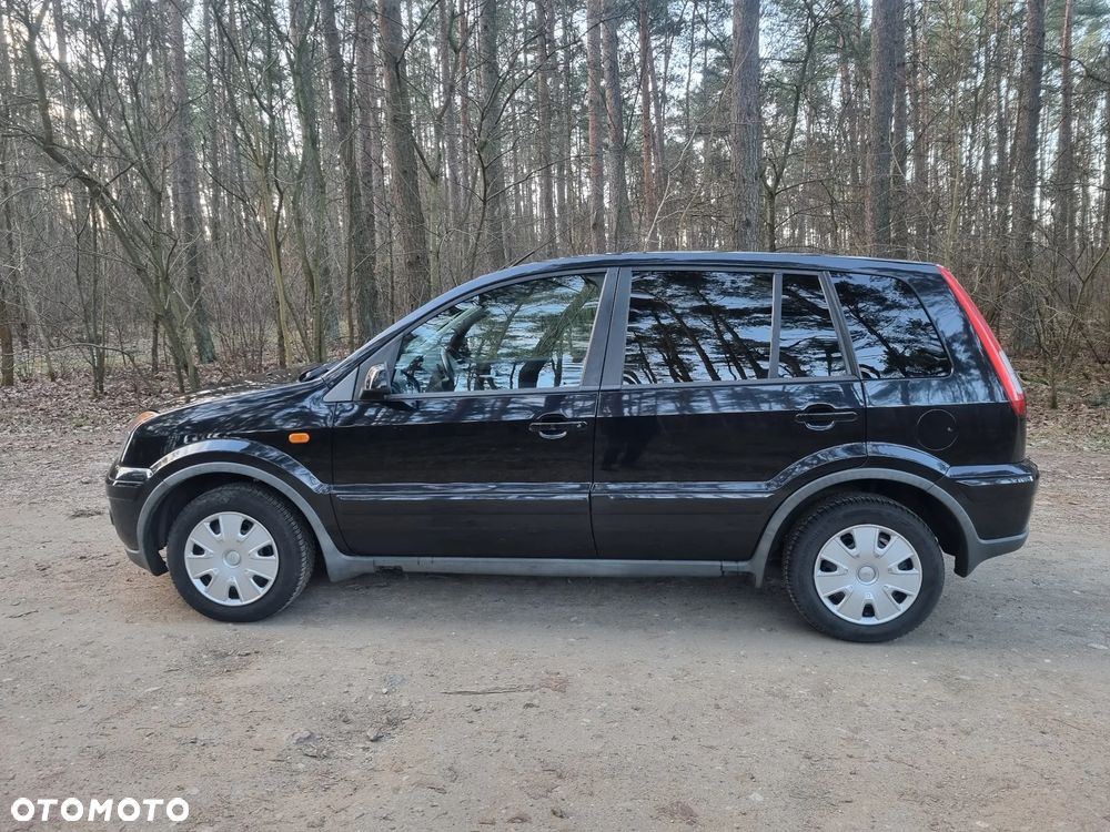 Ford Fusion 1.6 + - 8