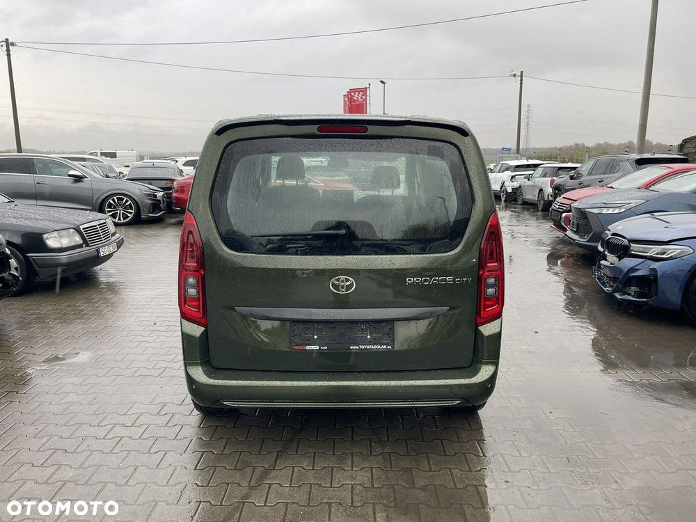 Toyota Proace City Verso 1.5 D-4D Family - 4