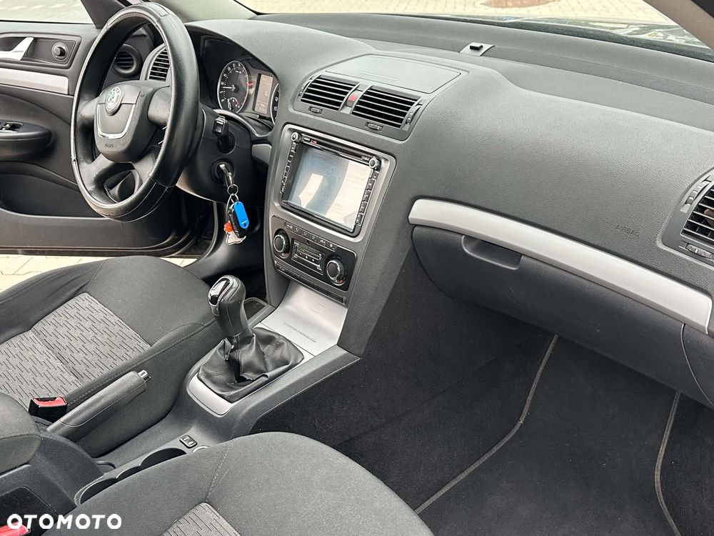 Skoda Octavia 1.6 TDI Fresh - 8