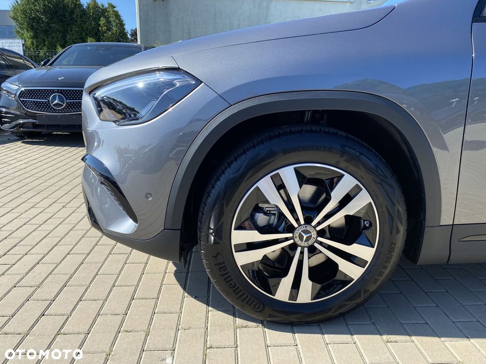 Mercedes-Benz GLA - 7