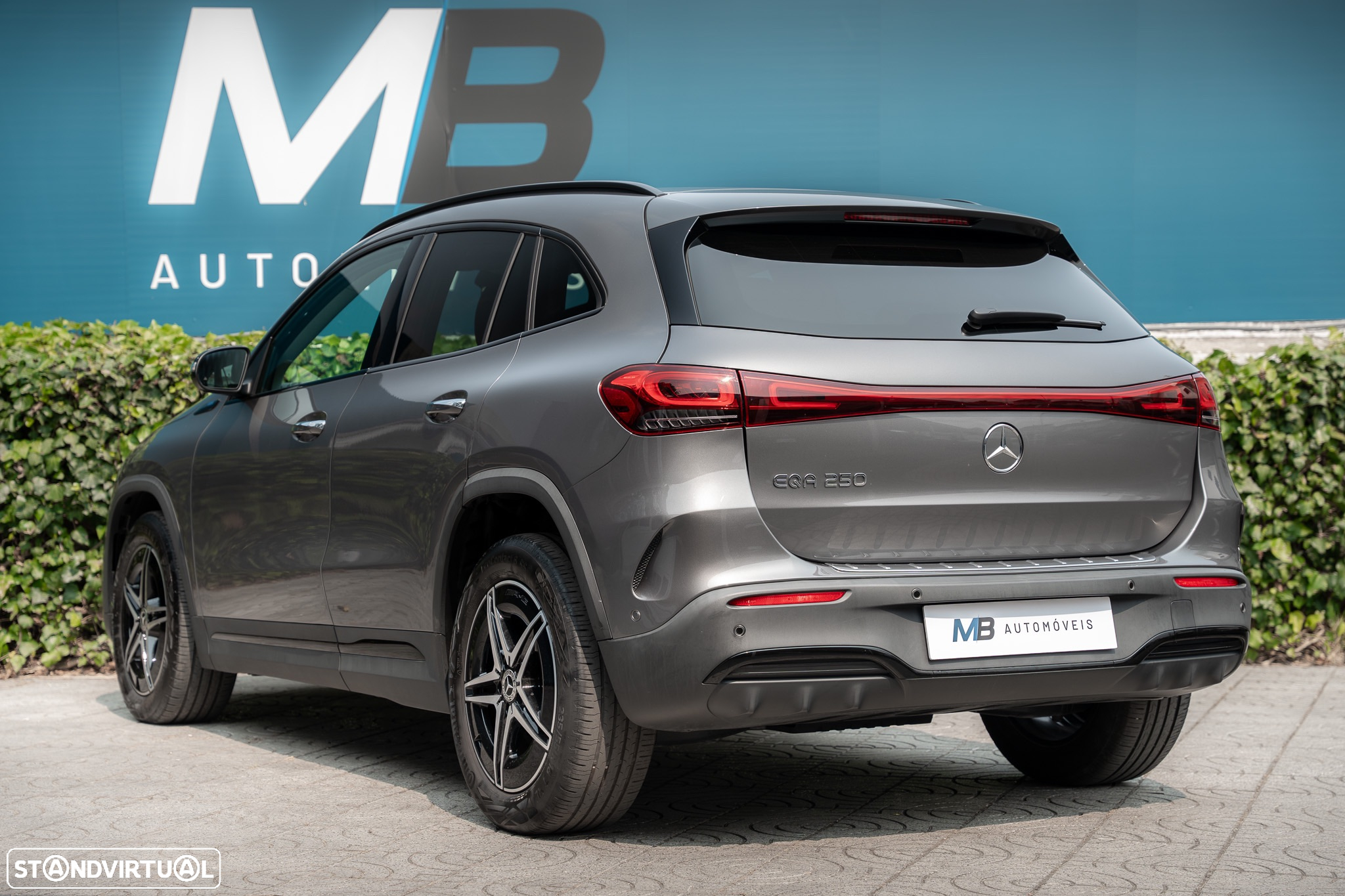 Mercedes-Benz EQA 250 AMG Line - 4
